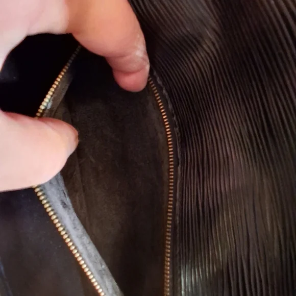 Louis Vuitton Black Clutch with Gold Hardware - Picture 16 of 16